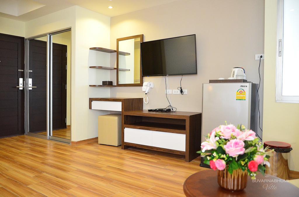 Deluxe Double or Twin Room,461057961:JPEG